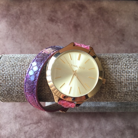 MICHAEL KORS NWOT AUTHENTIC WRAP GENUINE LEATHER DOUBLE WATCH - Picture 1 of 9